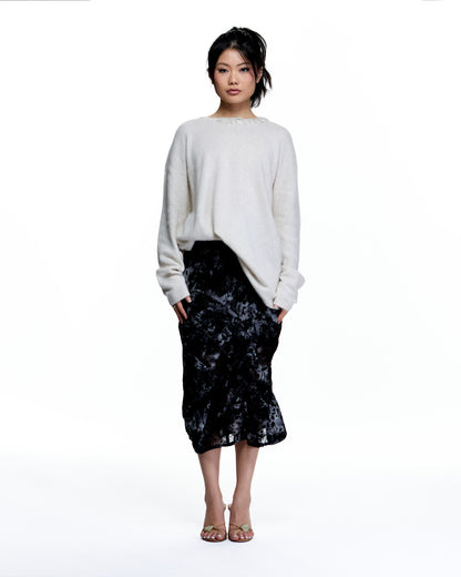 CUT OUT DETAIL WOOL SWEATER